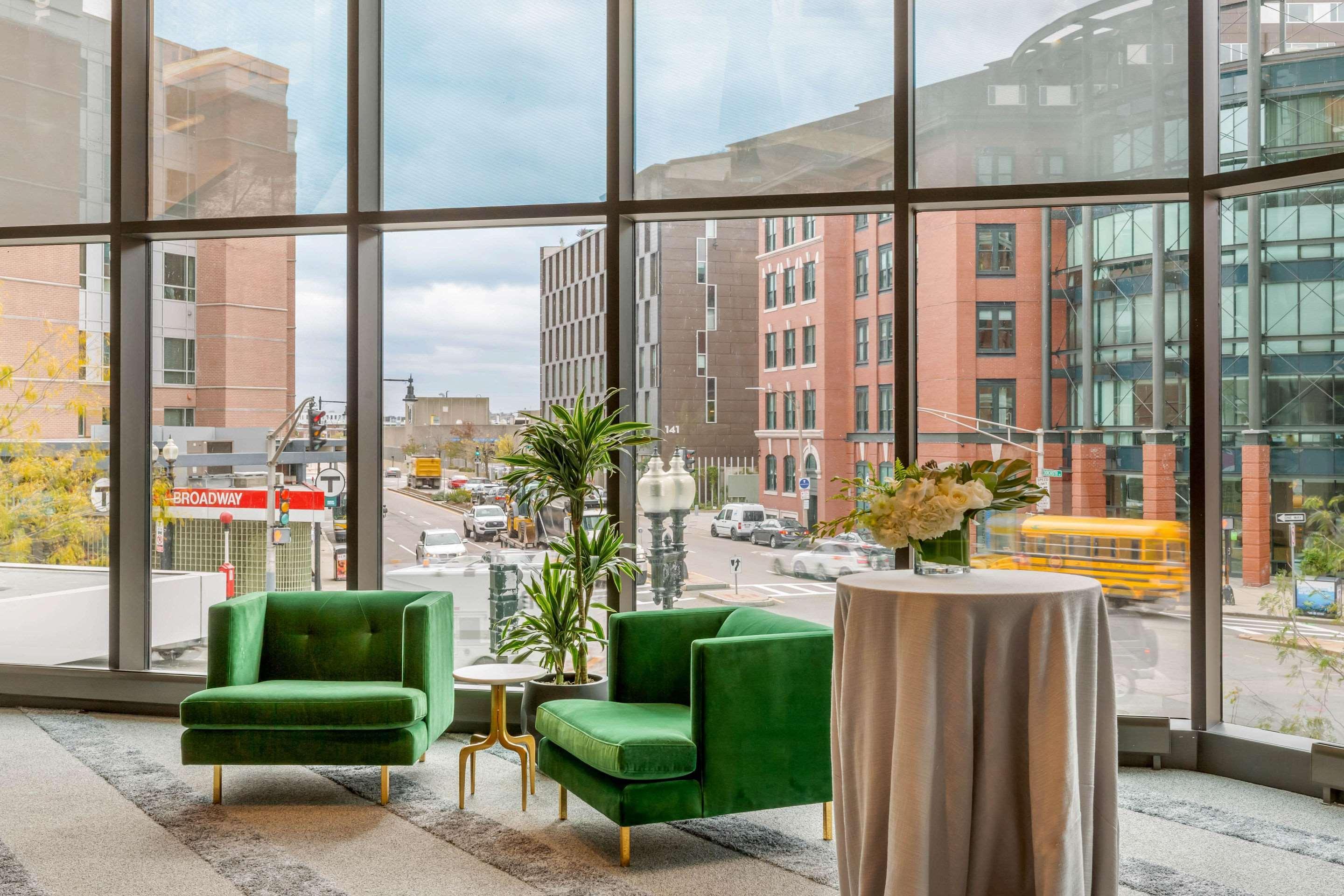 Cambria Hotel Boston Downtown - Seaport Екстериор снимка