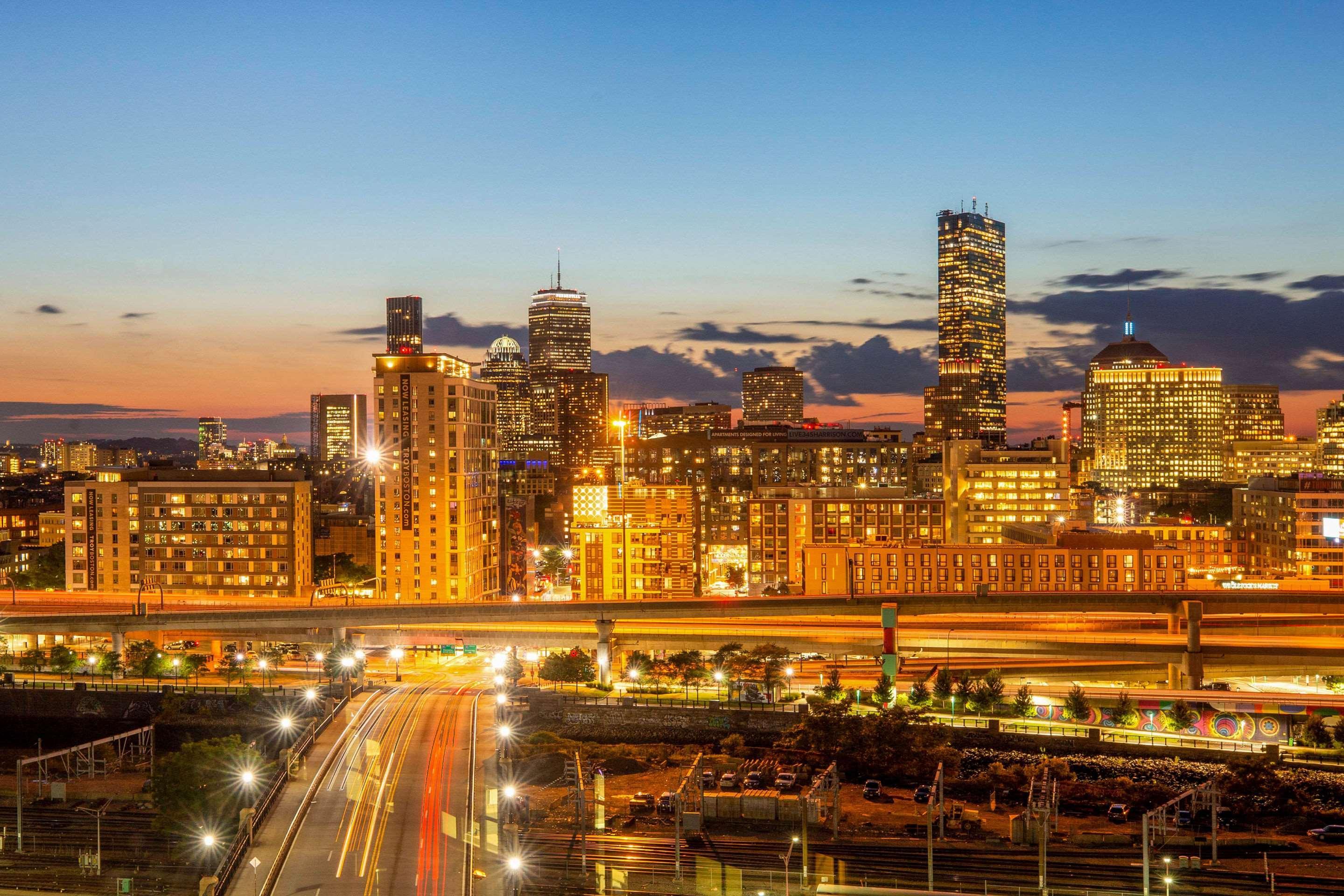 Cambria Hotel Boston Downtown - Seaport Екстериор снимка
