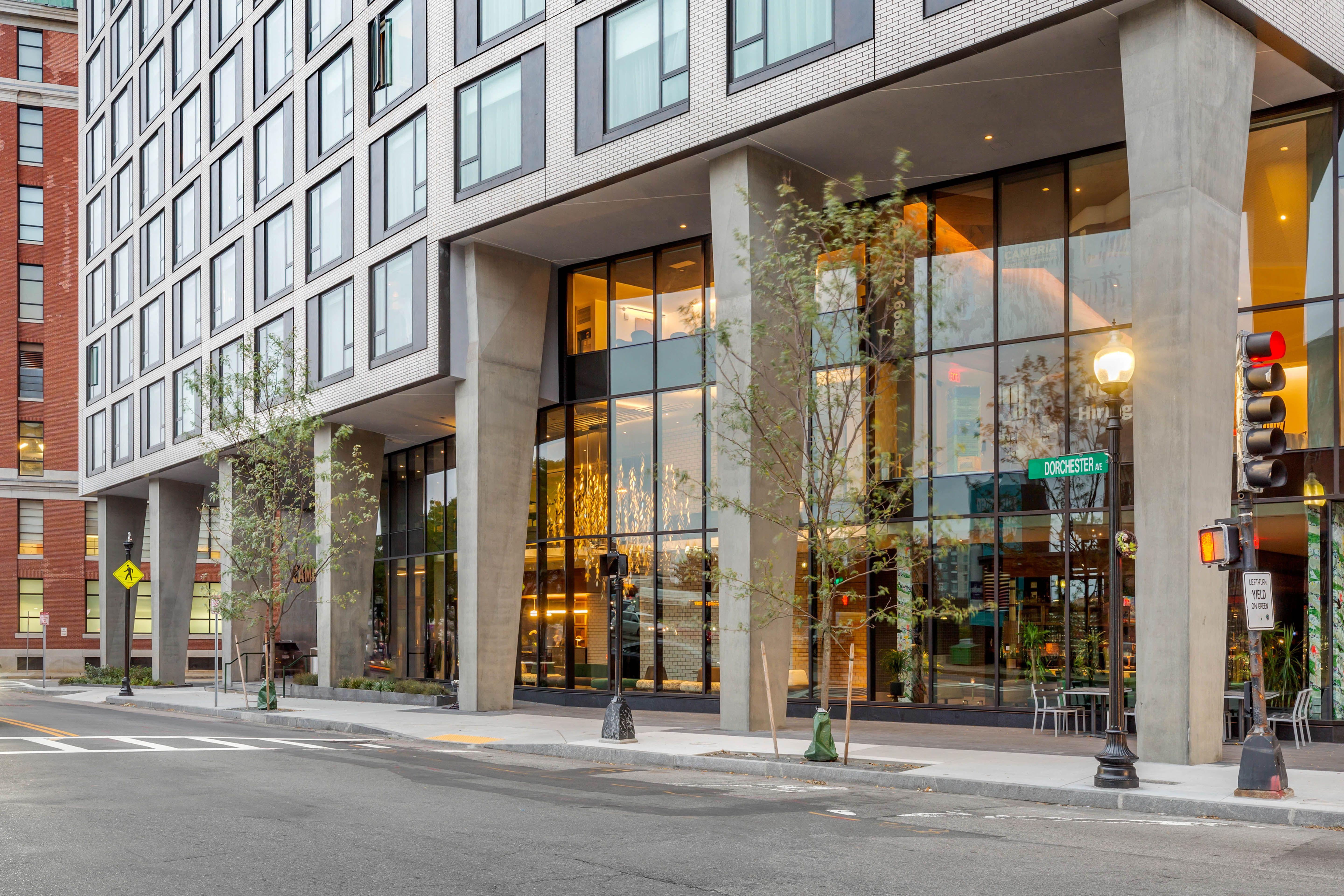 Cambria Hotel Boston Downtown - Seaport Екстериор снимка